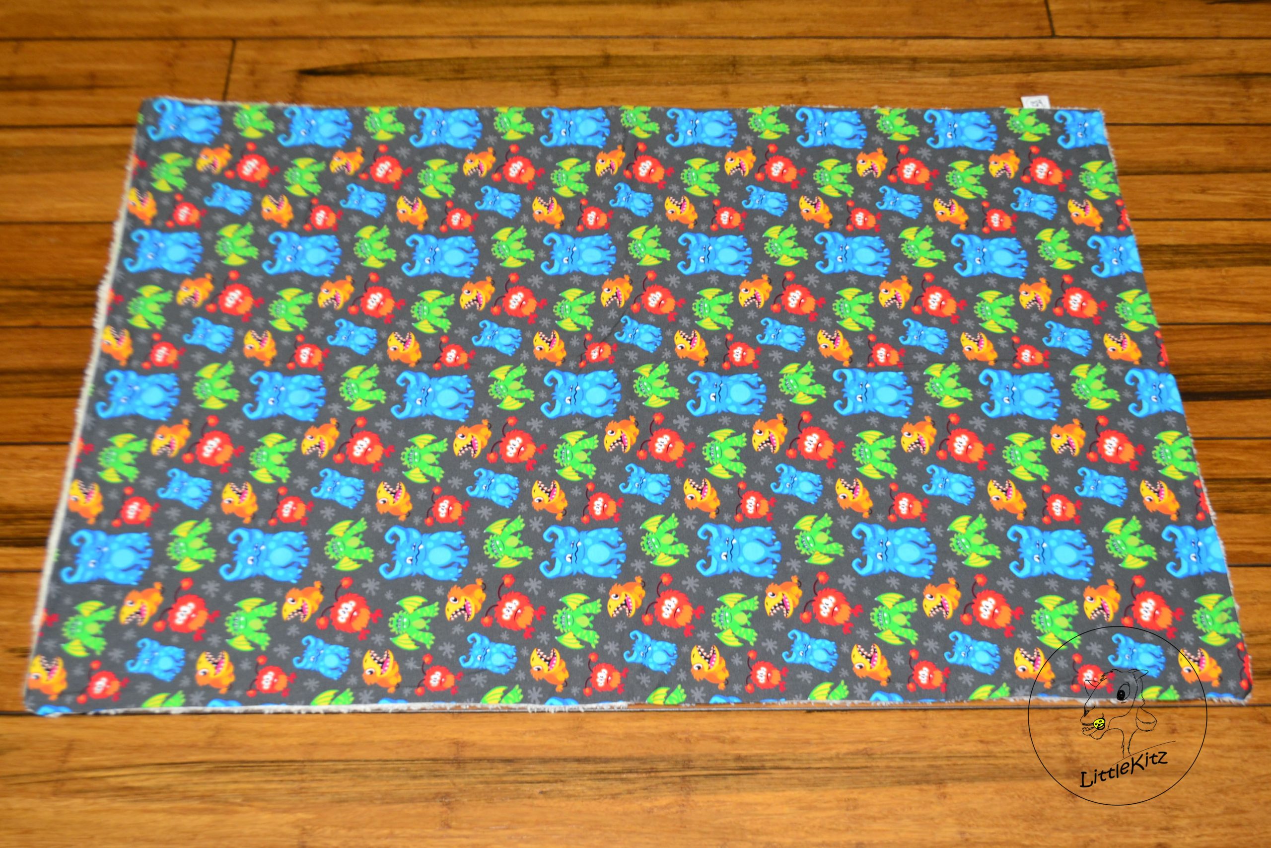 Babydecke Monster flauschig